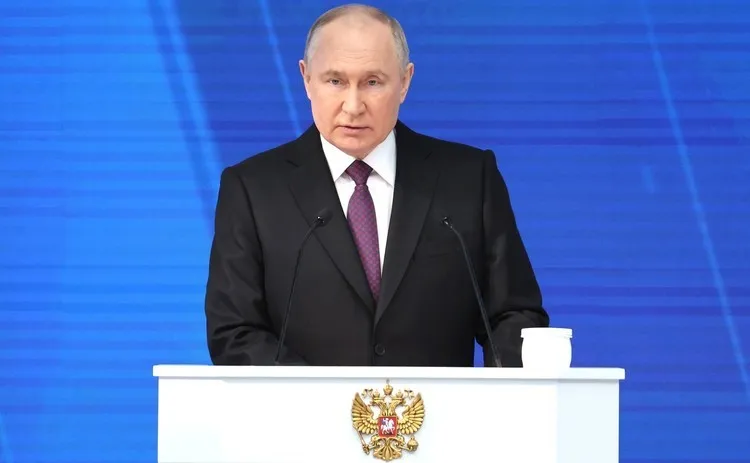 Путин поручил показывать при запросах об абортах сайты о поддержке беременных