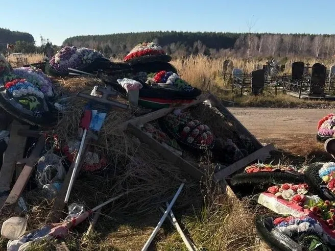 В Нижнекамске уберут свалку мусора на кладбище с могилами бойцов СВО
