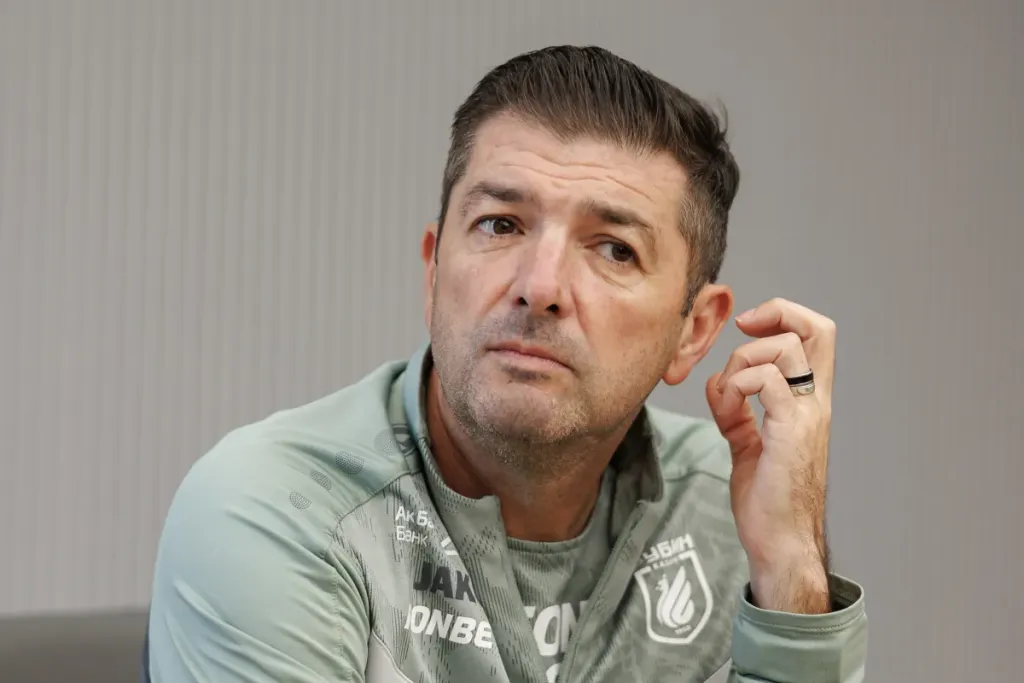 Франк Артига покинул «Рубин», команду возглавил Олег Кузьмин